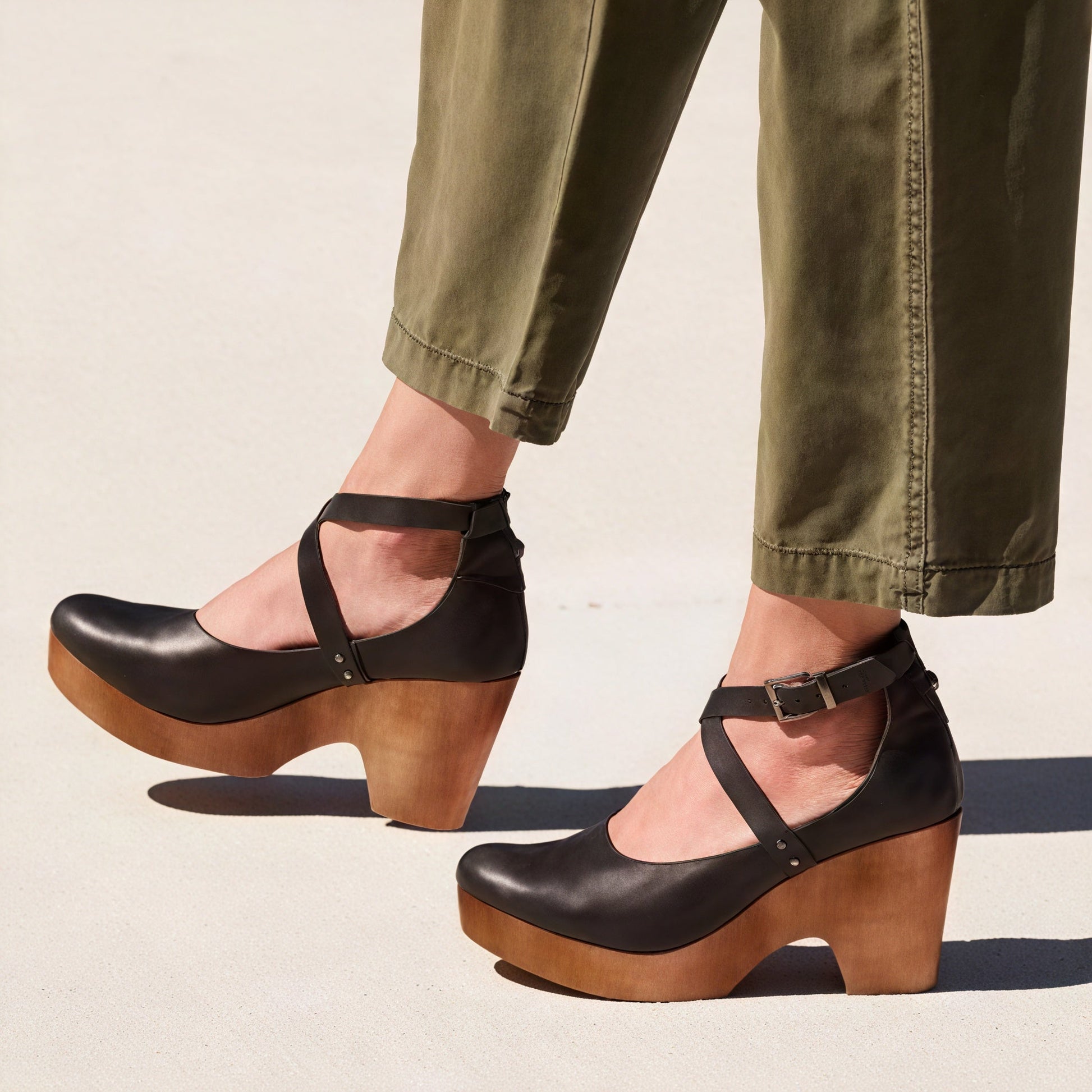 Heidi – Sandali Platform in Pelle con Cinturino alla Caviglia Cachi