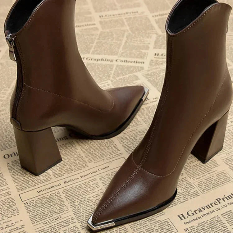 Stivale Chelsea Con Punta In Cromo