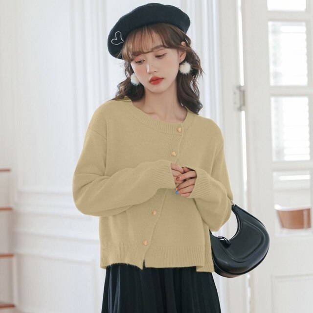 Comodo gilet in cashmere con giocoso dettaglio di bottoni