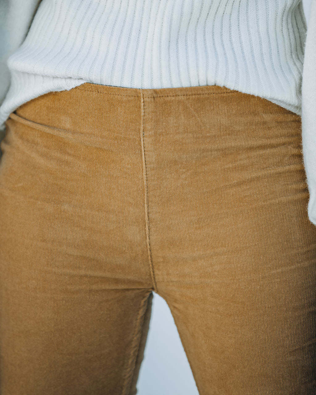 Selena Pantaloni svasati in velluto a coste elasticizzato